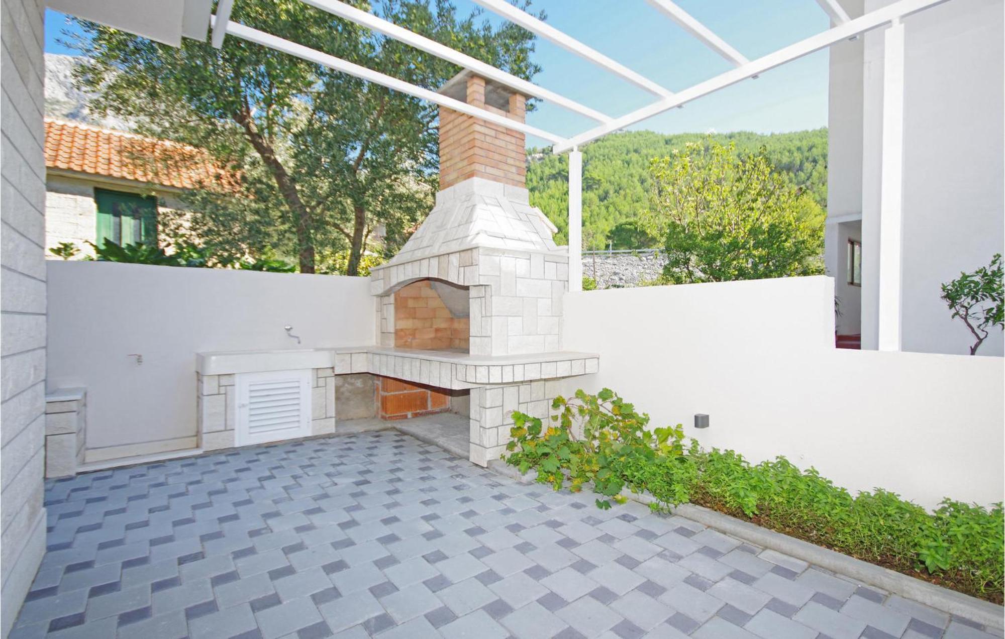 Awesome Home In Drvenik With Wifi 外观 照片